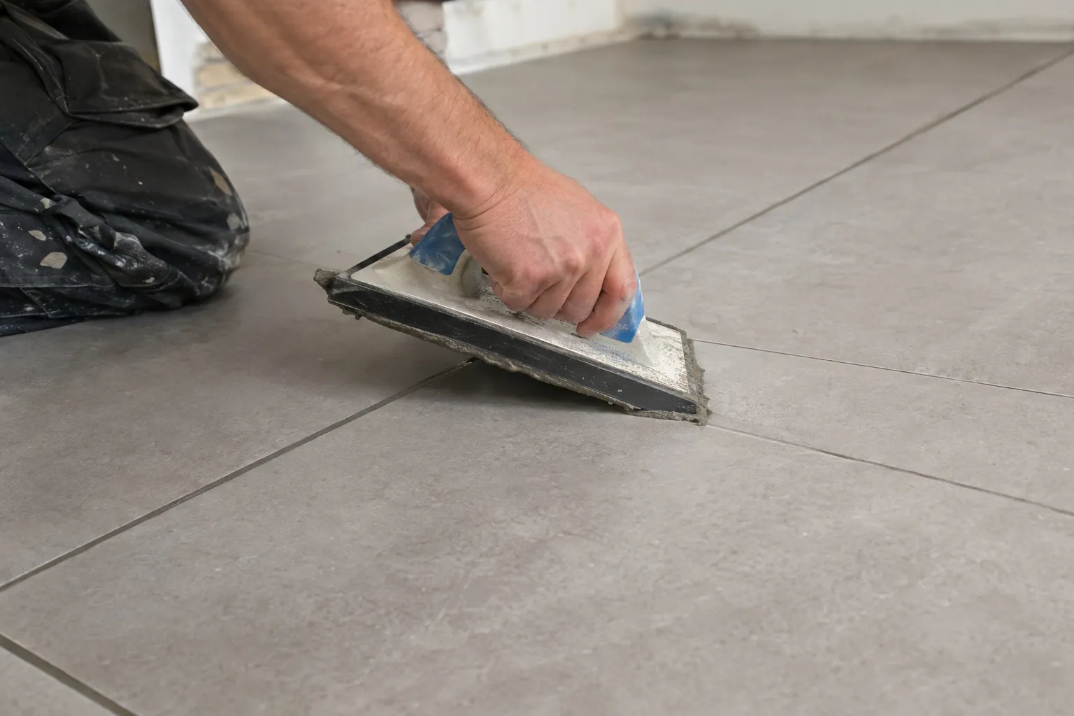 Réalisation des joints sur un carrelage grand format